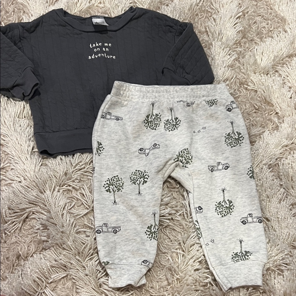 Carters Kids Gray Graphic Sweatshirt and Light Gray Printed Joggers Set